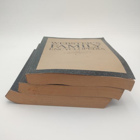 Webster's Family Encyclopedia Set A-Z Paperback Vintage Resource Books - Picture 6 of 16